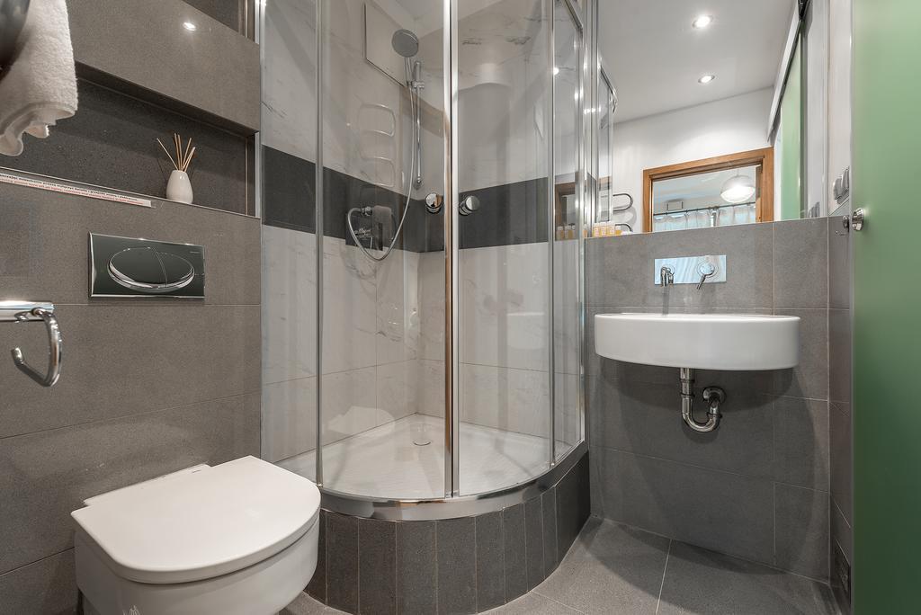 Dworzec Gdanski P&O Apartments Warsaw Bilik gambar